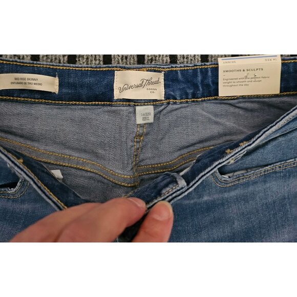 Universal Thread High-Rise Skinny Jeans Womens Size 14 Patchwork Detail Blue Den - Picture 6 of 13